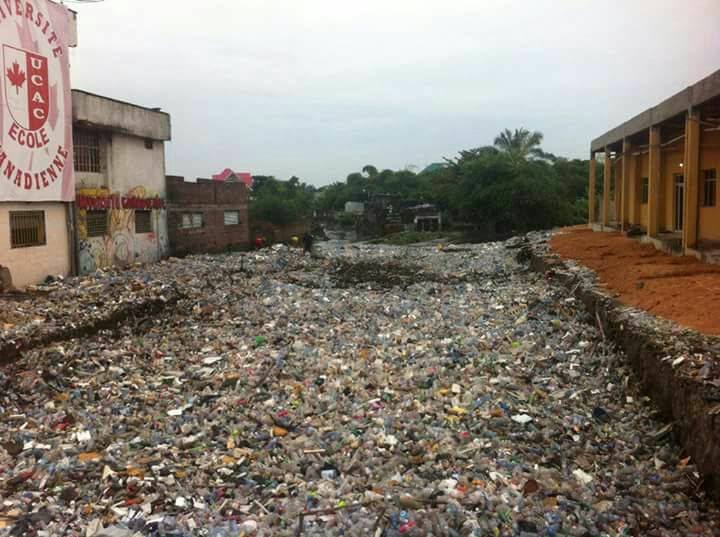 RDC : Félix Tshisekedi inaugure l’usine de recyclage des déchets plastiques à Kinshasa